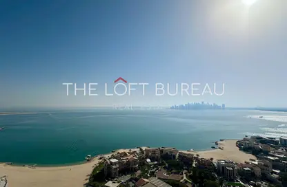 Penthouse - 3 Bedrooms - 4 Bathrooms for rent in Floresta Gardens - Floresta Gardens - The Pearl Island - Doha