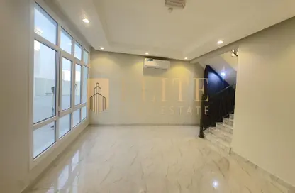 Villa - 4 Bedrooms - 5 Bathrooms for rent in Wadi Al Markh - Muraikh - AlMuraikh - Doha