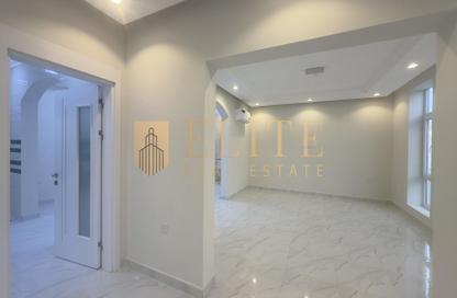 Villa - 4 Bedrooms - 5 Bathrooms for rent in Wadi Al Markh - Muraikh - AlMuraikh - Doha
