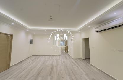 Apartment - 2 Bedrooms - 3 Bathrooms for rent in Al Mansoura - Al Mansoura - Doha