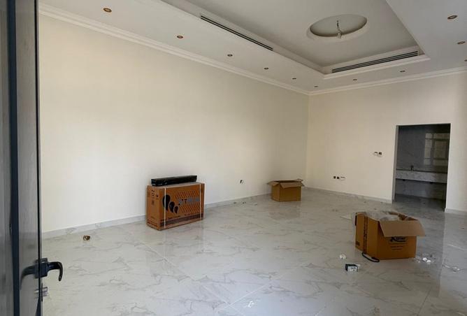 1003964 - Property Image 3