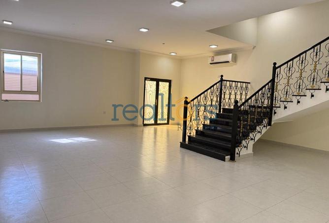 54150749 - Property Image 3