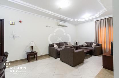 Whole Building - Studio - 1 for rent in Asim Bin Omar Street - Al Mansoura - Doha