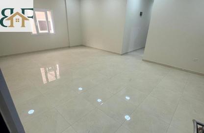 Apartment - 2 Bedrooms - 2 Bathrooms for rent in Al Nasr Street - Al Nasr - Doha