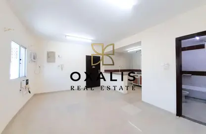 Apartment - 1 Bedroom - 1 Bathroom for rent in Musheireb Tower - Musheireb - Musheireb - Doha