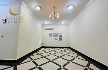 Apartment - 2 Bedrooms - 2 Bathrooms for rent in Muntazah 7 - Al Muntazah - Doha