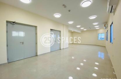 Whole Building - Studio - 7+ Bathrooms for rent in Umm Salal Mahammad - Umm Salal City - Doha