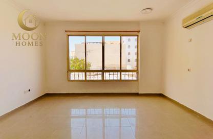 Apartment - 1 Bedroom - 1 Bathroom for rent in Umm Ghwailina Comm - Umm Ghuwalina - Umm Ghuwailina - Doha Apartment - 1 Bedroom - 1 Bathroom for rent in Umm Ghwailina Comm - Umm Ghuwalina - Umm Ghuwailina - Doha