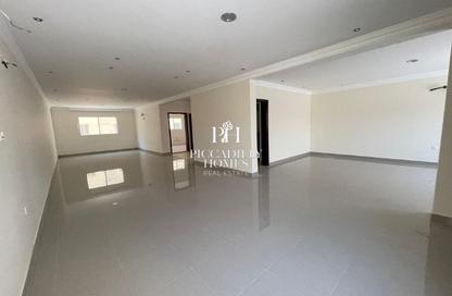 Villa - 5 Bedrooms - 5 Bathrooms for rent in Al Luqta - Al Luqta - Doha