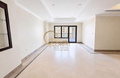 Apartment - 2 Bedrooms - 3 Bathrooms for rent in East Porto Drive - Porto Arabia - The Pearl Island - Doha
