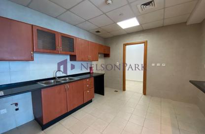 Apartment - 2 Bedrooms - 4 Bathrooms for sale in Zig Zag Towers - West Bay - Doha