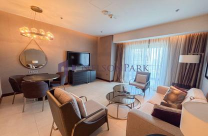 Apartment - 1 Bedroom - 2 Bathrooms for rent in Hilton Doha The Pearl Residences - Abraj Quartiers - The Pearl Island - Doha