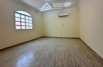 مجمع سكني - 5 غرف نوم - 5 حمامات للايجار في فلل عين خالد - عين خالد - الدوحة