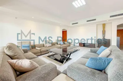 Apartment - 3 Bedrooms - 4 Bathrooms for sale in West Porto Drive - Porto Arabia - The Pearl Island - Doha
