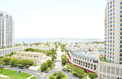 Apartment - 1 Bedroom - 2 Bathrooms for rent in Viva West - Viva Bahriyah - The Pearl Island - Doha