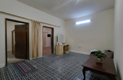 Apartment - 1 Bedroom - 1 Bathroom for rent in Bin Omran 35 - Fereej Bin Omran - Doha
