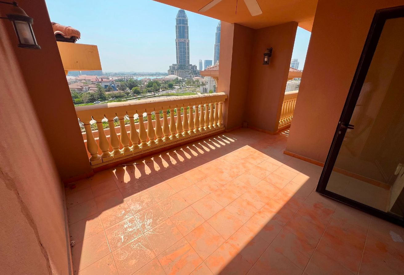 ELEGANT FF 1BHK WITH BALCONY IN PORTO ARABIA thumbnail 5