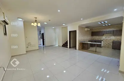 Villa - 4 Bedrooms - 5 Bathrooms for rent in Umm Salal Mahammad - Umm Salal City - Doha
