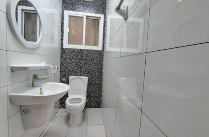 Apartment - 2 Bedrooms - 2 Bathrooms for rent in Muntazah 38 - Al Muntazah - Doha