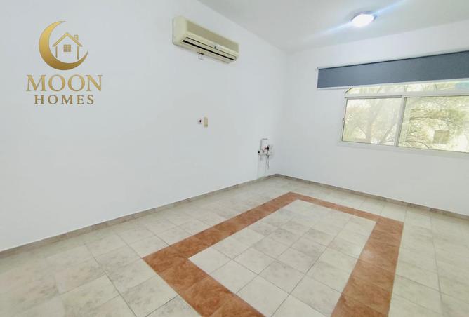 61112117 - Property Image 3