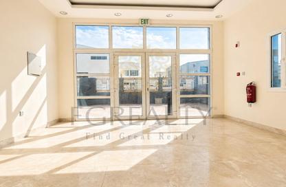 Warehouse - Studio - 3 Bathrooms for rent in East Industrial Street - Birkat Al Awamer - Al Wakra