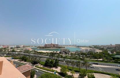 Apartment - Studio - 1 for rent in West Porto Drive - Porto Arabia - The Pearl Island - Doha
