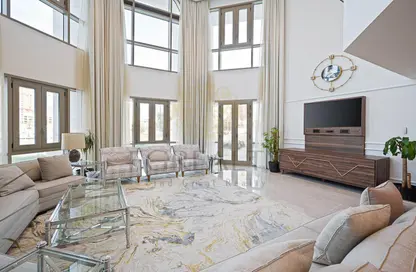 Townhouse - 4 Bedrooms - 4 Bathrooms for sale in The St. Regis Marsa Arabia Island - Marsa Arabia - The Pearl Island - Doha