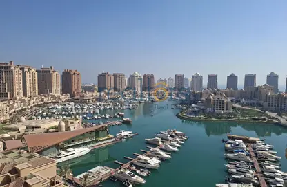 شقة - 2 غرف نوم - 3 حمامات للايجار في برج 8 - بورتو أرابيا - جزيرة اللؤلؤة - الدوحة