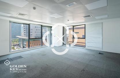 Office Space - Studio - 1 Bathroom for rent in Marina Residences 195 - Marina District - Lusail