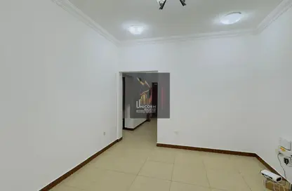 Apartment - 3 Bedrooms - 3 Bathrooms for rent in Muntazah 7 - Al Muntazah - Doha