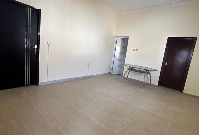 52044251 - Property Main Image