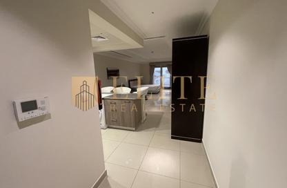 Apartment - Studio - 1 for rent in West Porto Drive - Porto Arabia - The Pearl Island - Doha Apartment - Studio - 1 for rent in West Porto Drive - Porto Arabia - The Pearl Island - Doha
