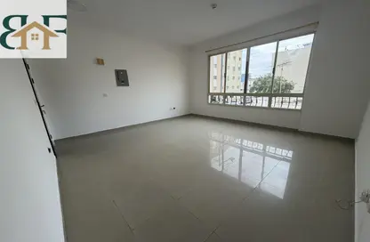 Apartment - 1 Bedroom - 1 Bathroom for rent in Umm Ghwailina Comm - Umm Ghuwalina - Umm Ghuwailina - Doha