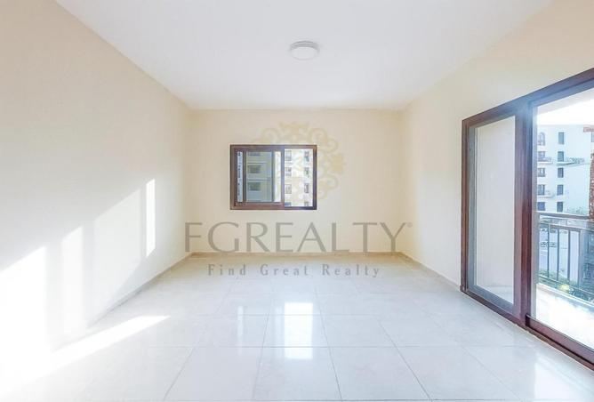 53813799 - Property Image 2