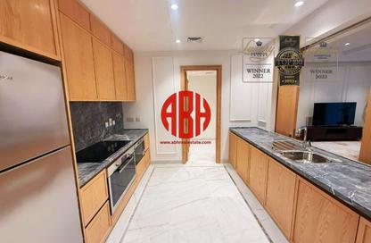 Apartment - 2 Bedrooms - 3 Bathrooms for sale in West Porto Drive - Porto Arabia - The Pearl Island - Doha