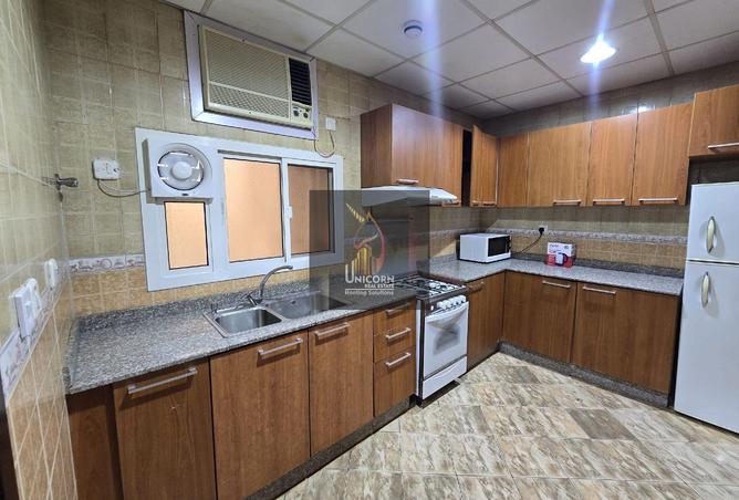 52180150 - Property Image 2