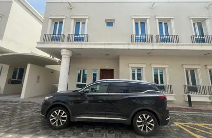 فيلا - 5 غرف نوم - 6 حمامات للايجار في بوابة الخيساء - الخيصة - أم صلال محمد