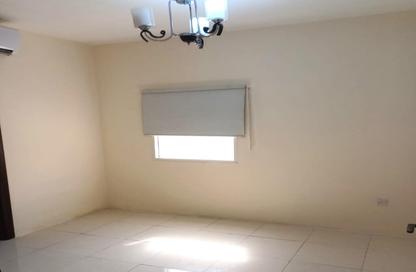 Apartment - 2 Bedrooms - 2 Bathrooms for rent in Al Ghanim - Al Ghanim - Doha