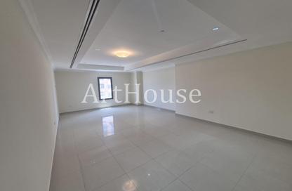 Apartment - 1 Bedroom - 2 Bathrooms for rent in Porto Arabia - The Pearl Island - Doha