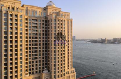 Apartment - 2 Bedrooms - 4 Bathrooms for rent in Tower 31 - Porto Arabia - The Pearl Island - Doha