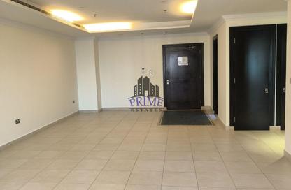 Apartment - 2 Bedrooms - 4 Bathrooms for rent in Tower 31 - Porto Arabia - The Pearl Island - Doha