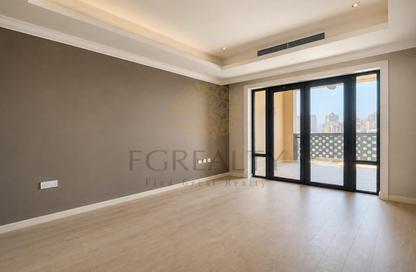 Townhouse - 2 Bedrooms - 3 Bathrooms for rent in West Porto Drive - Porto Arabia - The Pearl Island - Doha