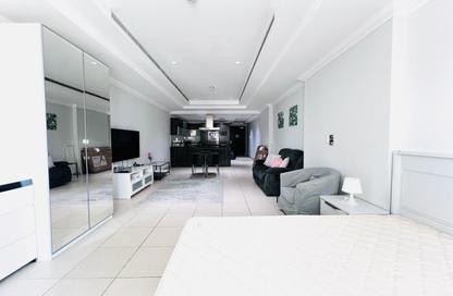 Apartment - Studio - 1 Bathroom for rent in Porto Arabia - The Pearl Island - Doha