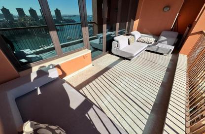 Apartment - 2 Bedrooms - 2 Bathrooms for rent in Tower 21 - Porto Arabia - The Pearl Island - Doha