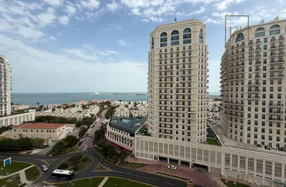 Apartment - 2 Bedrooms - 3 Bathrooms for rent in Viva East - Viva Bahriyah - The Pearl Island - Doha