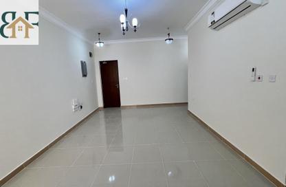Apartment - 2 Bedrooms - 3 Bathrooms for rent in Al Mansoura - Al Mansoura - Doha
