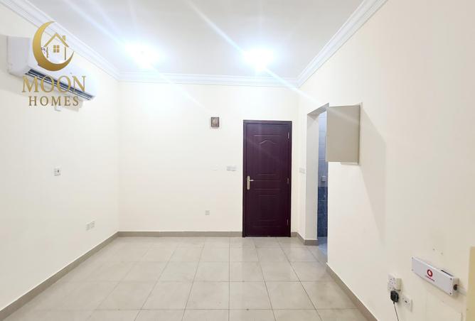 2P5dTUo6lQ8 - Property Main Image