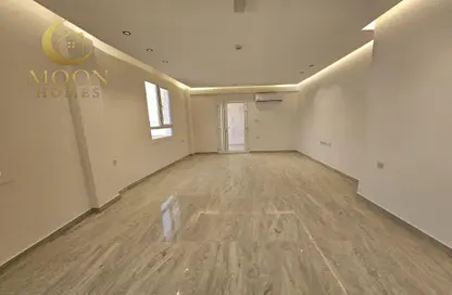 شقة - 3 غرف نوم - 3 حمامات للايجار في شارع المطار القديم - طريق المطار القديم - الدوحة