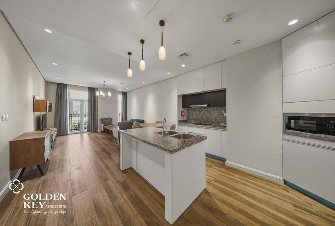 999589 - Property Image 2