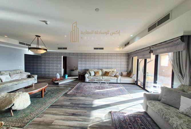 1018200 - Property Image 2